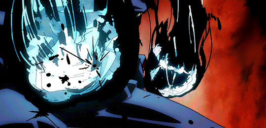 Yuji gathering cursed energy and enveloping his fists in it